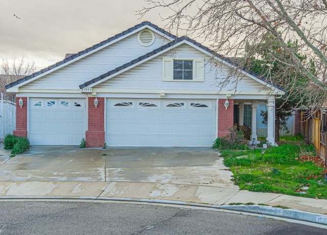 Property at 43449 Urbana Ln, Lancaster, CA 93535, 3 beds, 2 baths