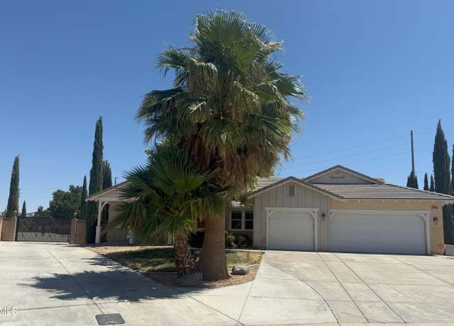 Property at 43304 Palm Ln, Lancaster, CA 93535, 4 beds, 3.5 baths