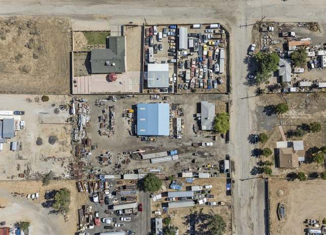 Property at 42622 E 3rd St, Lancaster, CA 93535, 2 beds, 1 bath