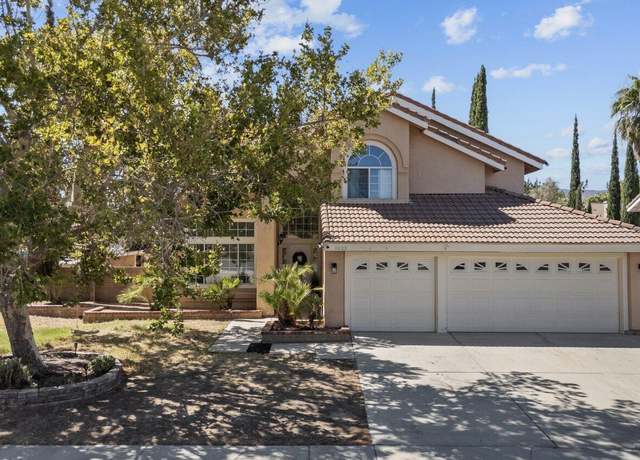 Property at 3022 Fairgreen Ln Ln, Palmdale, CA 93551, 4 beds, 3 baths