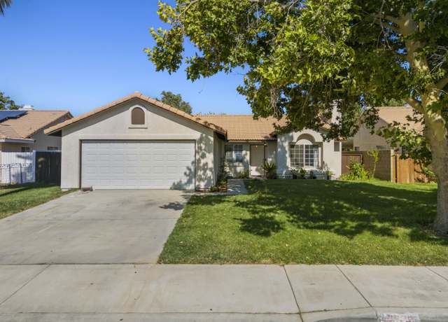 Property at 38620 La Mancha Ct, Palmdale, CA 93550, 3 beds, 2 baths