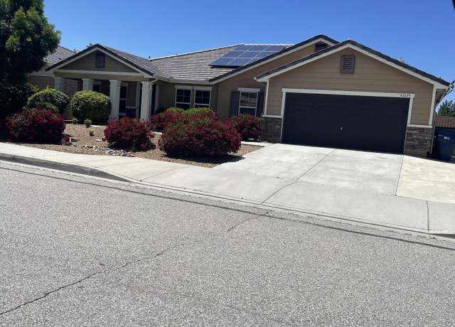 Property at 42659 Raywood Dr, Lancaster, CA 93536, 6 beds, 3 baths