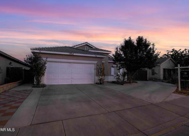 Property at 1760 Park Circle Dr, Lancaster, CA 93535, 4 beds, 2 baths