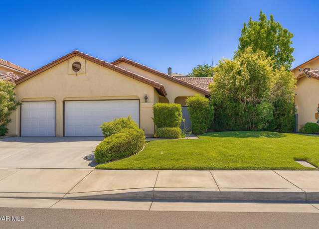 Property at 4100 Sungate Dr, Palmdale, CA 93551, 4 beds, 3 baths