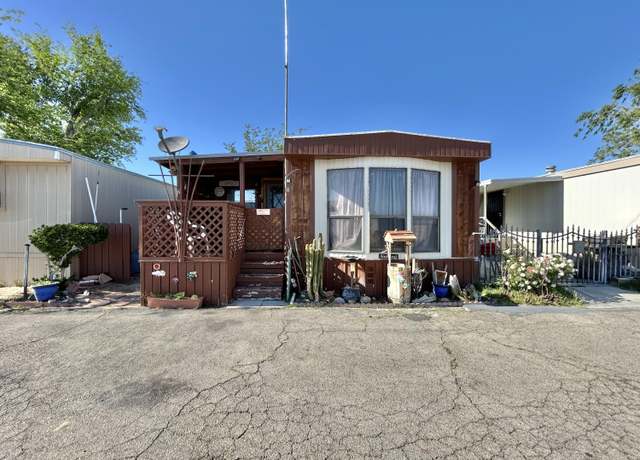 Property at 470 W 20th St #06, Rosamond, CA 93560, 2 beds, 1.5 baths