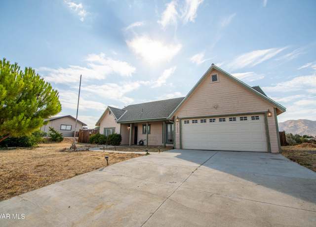 Property at 21541 Westwood Blvd, Tehachapi, CA 93561, 3 beds, 2 baths