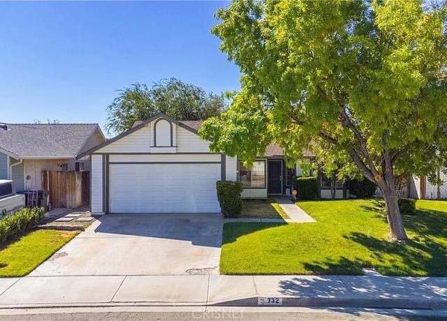 Property at 732 Trixis Ave, Lancaster, CA 93534, 3 beds, 2 baths