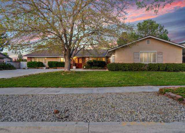 Property at 42948 Staffordshire Dr, Lancaster, CA 93534, 4 beds, 2 baths