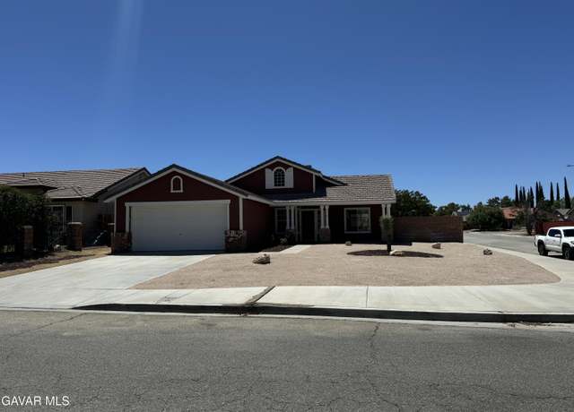 Property at 37011 Zinnia St, Palmdale, CA 93550, 3 beds, 2 baths
