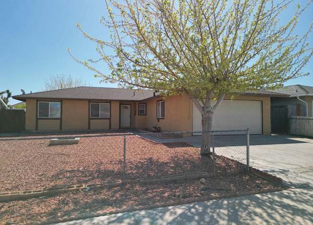 Property at 37334 E 55th St, Palmdale, CA 93552, 4 beds, 2 baths