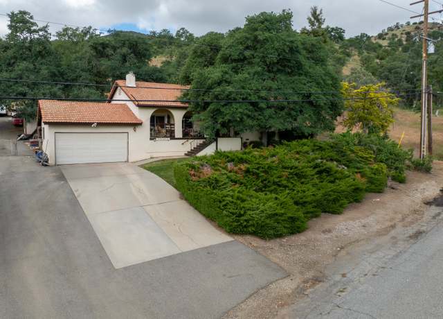 Property at 22217 Valley Vista Dr, Tehachapi, CA 93561, 3 beds, 2 baths