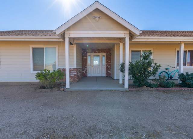 Property at 45121 Berioz Dr, Lancaster, CA 93536, 3 beds, 3 baths