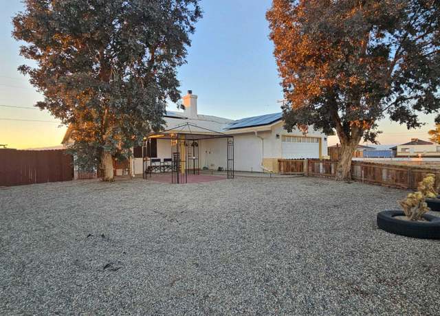 Property at 19321 97th St, California City, CA 93505, 3 beds, 2 baths
