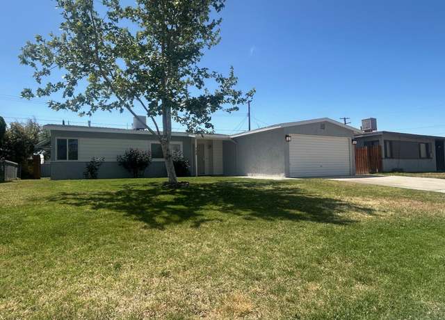 Property at 752 Woodgate St, Lancaster, CA 93534, 3 beds, 1 bath