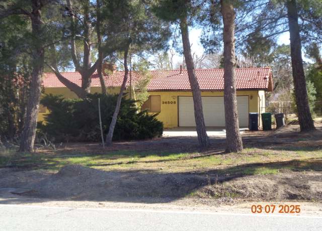 Property at 36508 40th St East, Palmdale, CA 93552, 3 beds, 2 baths