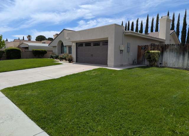 Property at 44331 W 36th St, Lancaster, CA 93536, 5 beds, 2.5 baths
