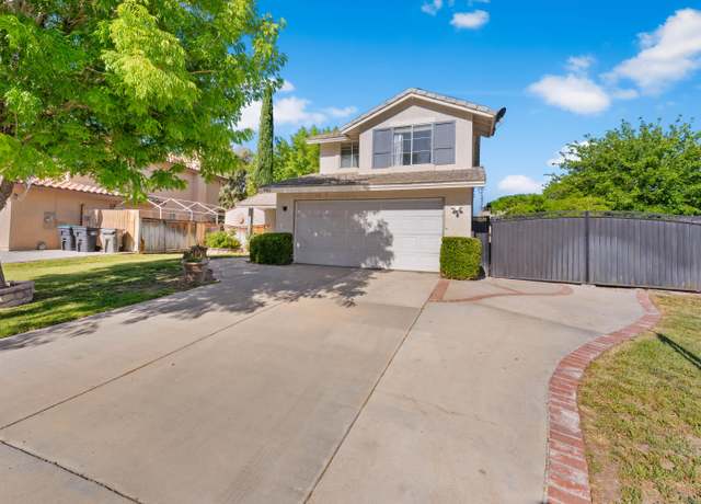 Property at 44611 Stonebridge Ln, Lancaster, CA 93536, 3 beds, 3 baths