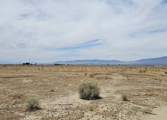 Property at 76th West Avenue B2, Lancaster, CA 93536