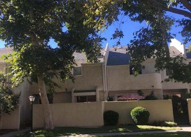 Property at 1844 E Avenue J2 #4, Lancaster, CA 93535, 3 beds, 3 baths