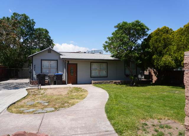 Property at 42415 W 52nd St, Lancaster, CA 93536, 3 beds, 1 bath