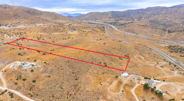 Photo of 2 Rushing Creek Trl, Palmdale, CA 93550