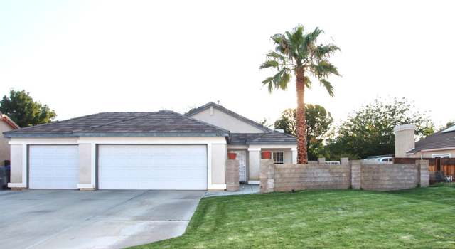 Photo of 42543 La Gabriella Dr, Lancaster, CA 93536