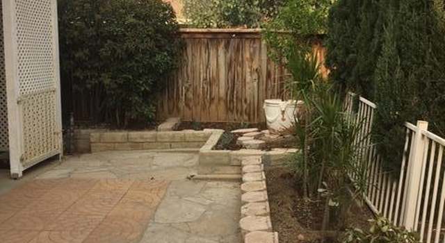 Photo of 42519 Cinnabar Ct, Quartz Hill, CA 93536