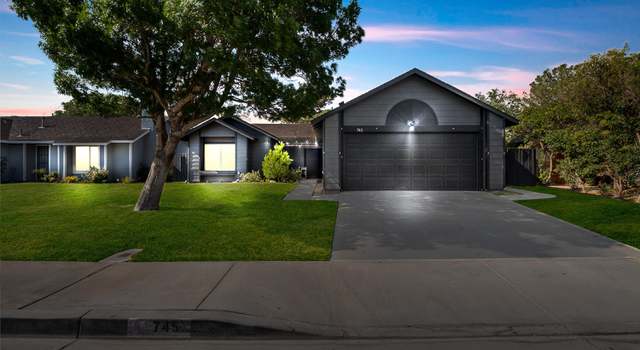Photo of 745 Trixis Ave, Lancaster, CA 93534