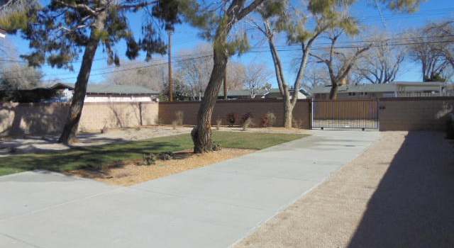 Photo of 45514 W 10th St, Lancaster, CA 93534