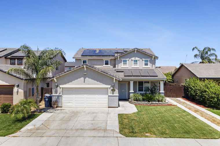 Photo of 1413 La Quinta Way , CA 