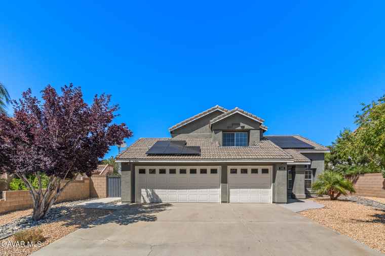 Photo of 1311 Date Palm Dr Palmdale, CA 93551