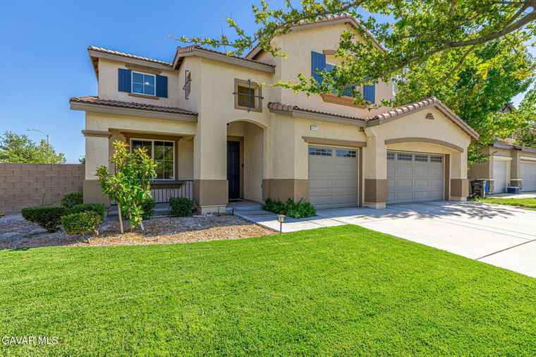 Photo of 4722 W Avenue J1 Lancaster, CA 93536