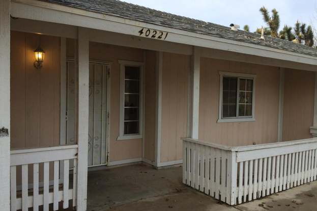 https://ssl.cdn-redfin.com/photo/201/mbphoto/246/genMid.17000246_1.jpg
