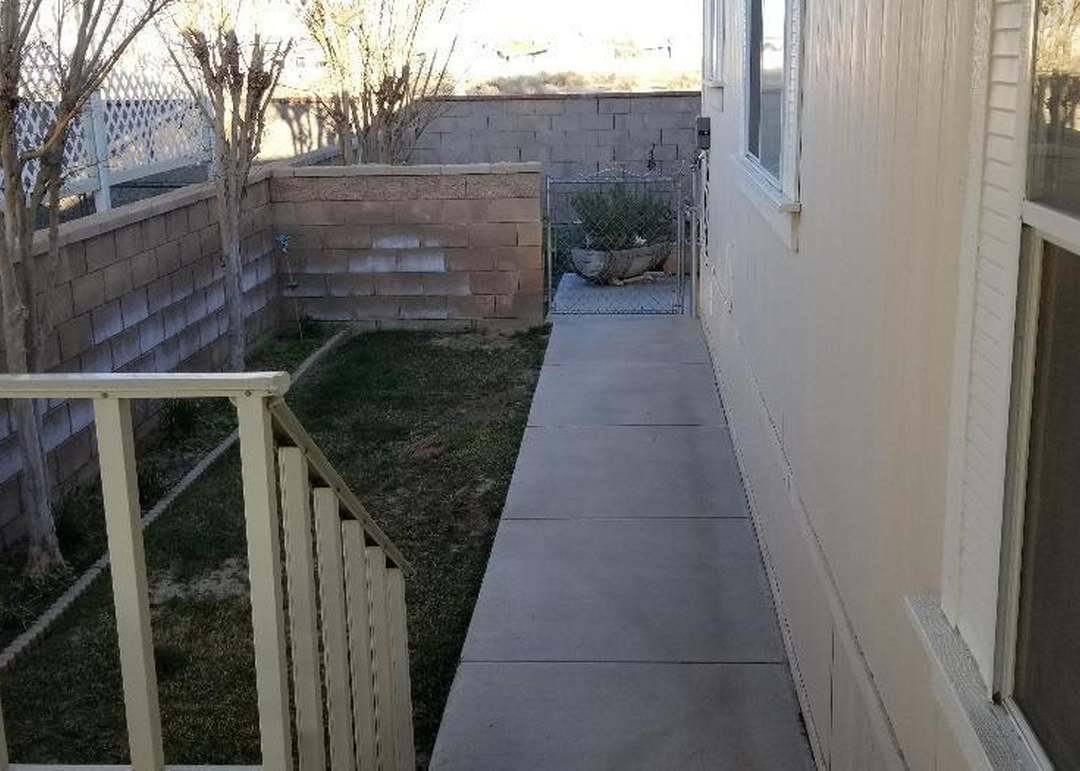 45465 E 25th St Spc 277, Lancaster, CA 93535