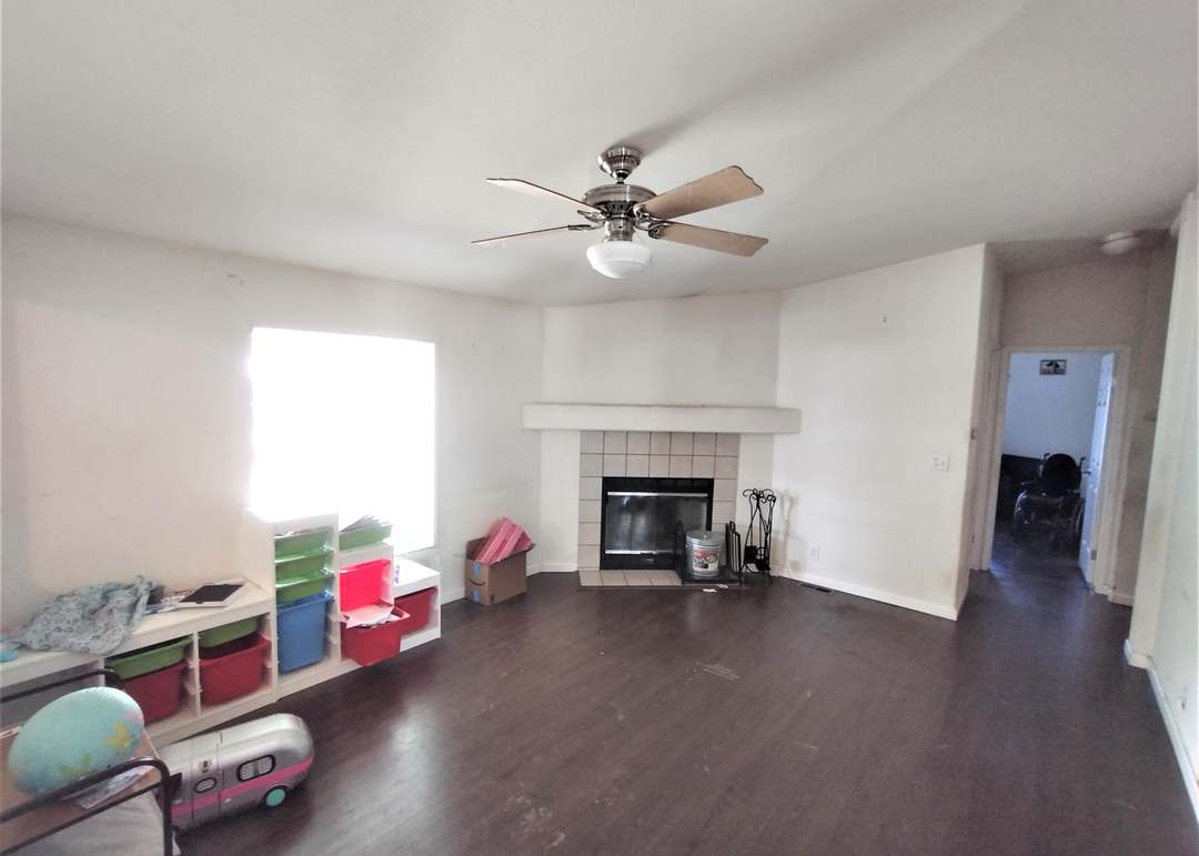2117 Windcurrent Dr #133, Rosamond, CA 93560