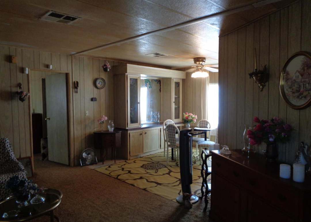 221 Desert Breeze Dr Unit N/A, California City, CA 93505