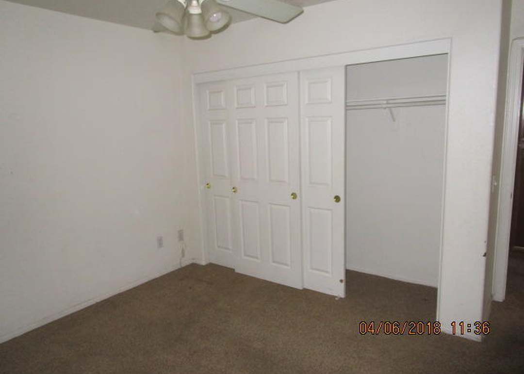9625 N Loop Blvd Unit A & B, California City, CA 93505