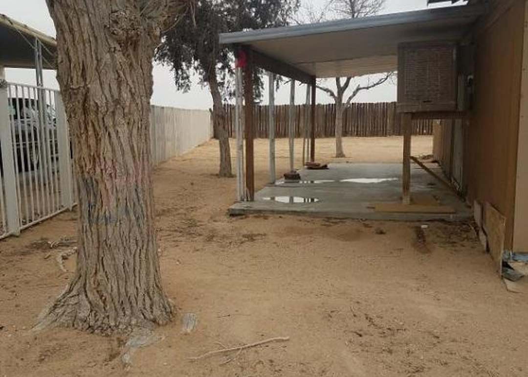 161 Camp Fire Dr #161, California City, CA 93505