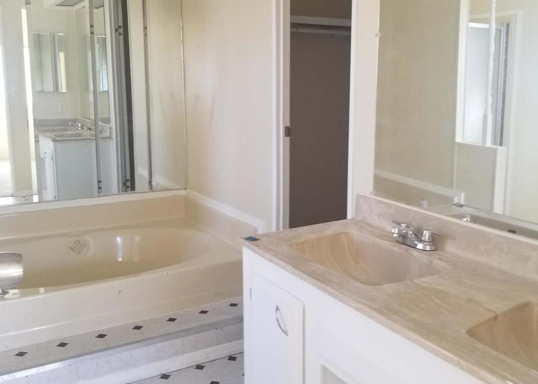 2004 Windflow Dr #75, Rosamond, CA 93560