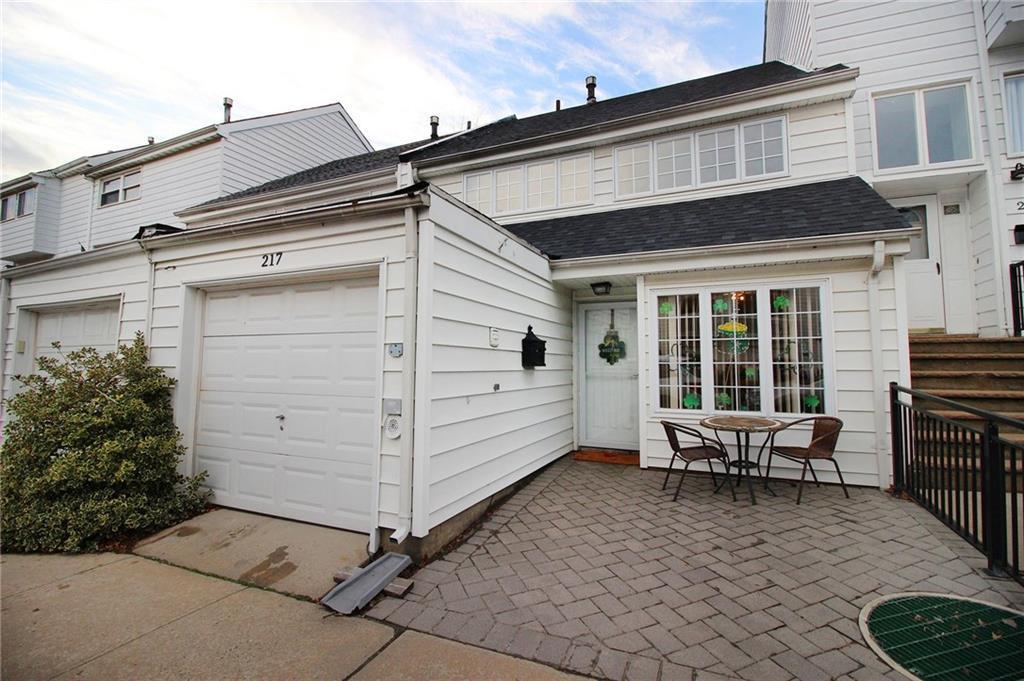 217 Dover Grn, Staten Island, NY 10312 | MLS# 448651 | Redfin