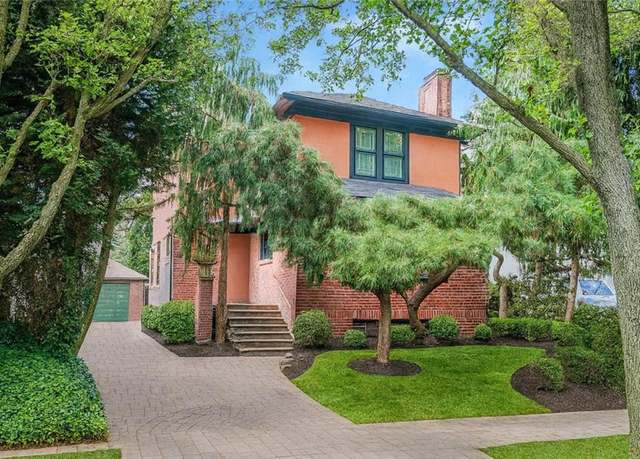 Property at 1422 E 27th St, Brooklyn, NY 11210, 3 beds, 1.5 baths