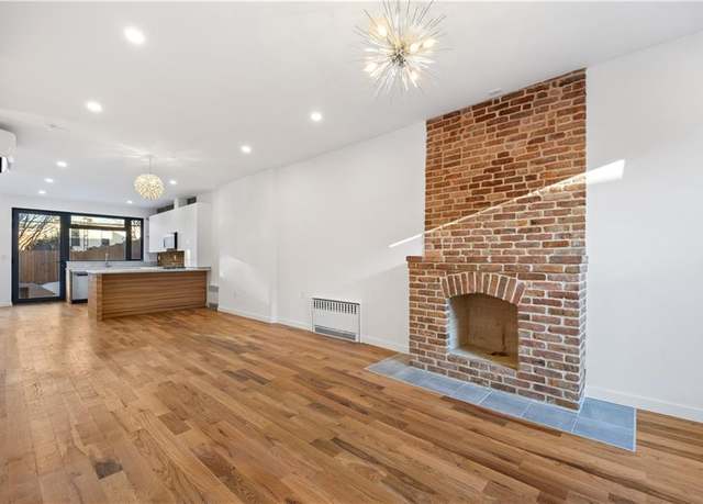 Property at 515A 17th St, Brooklyn, NY 11215, 3 baths