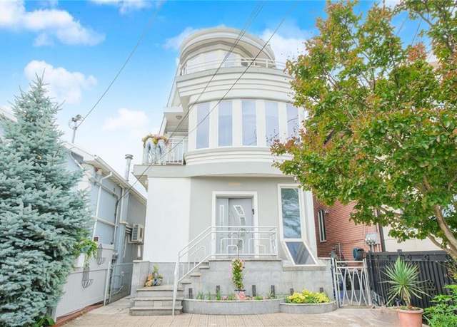 Property at 1519 Oriental Blvd, Brooklyn, NY 11235, 4 beds, 3 baths