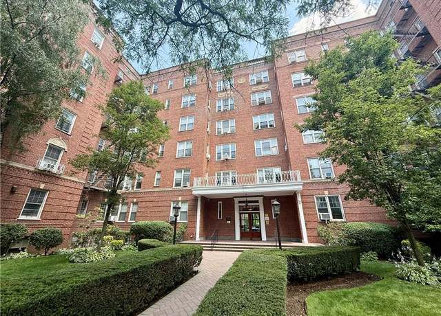 Property at 6837 108th Ave Unit 5H, Queens, NY 11375, 1 bed, 1 bath