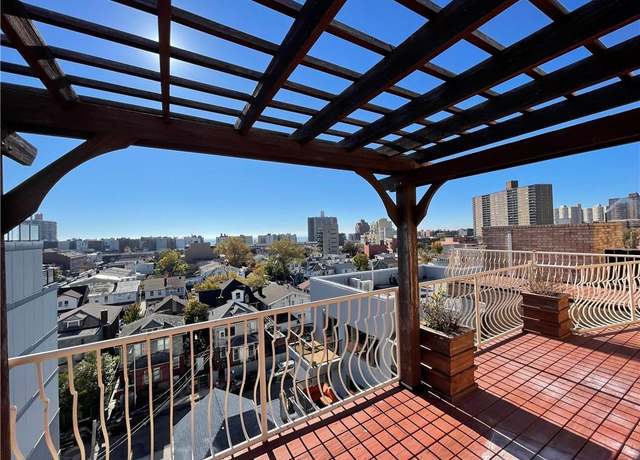 Property at 63 Brighton 2nd Pl Unit 4B, Brooklyn, NY 11235, 3 beds, 2.5 baths