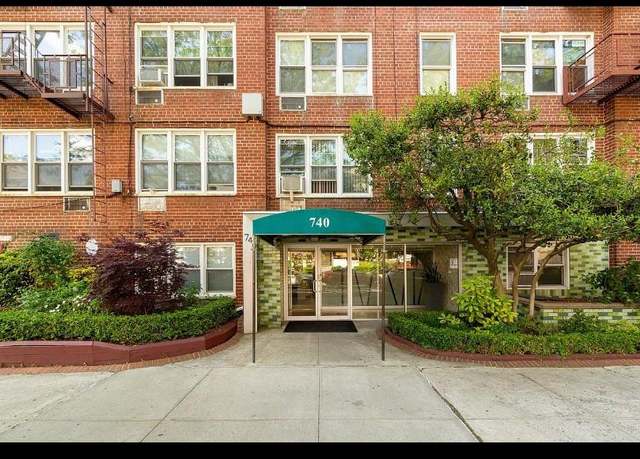 Property at 740 E 32nd St Unit C7, Brooklyn, NY 11210, 1 bed, 1 bath