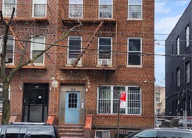 Property at 753 Pennsylvania Ave, Brooklyn, NY 11207, 11 beds, 5 baths