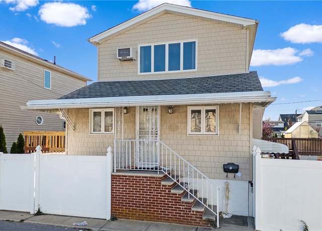 Property at 31 Frank Ct, Brooklyn, NY 11229, 2 beds, 3 baths
