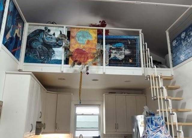 Property at 59A Brighton 10th Ct, Brooklyn, NY 11235, 5 beds, 2 baths
