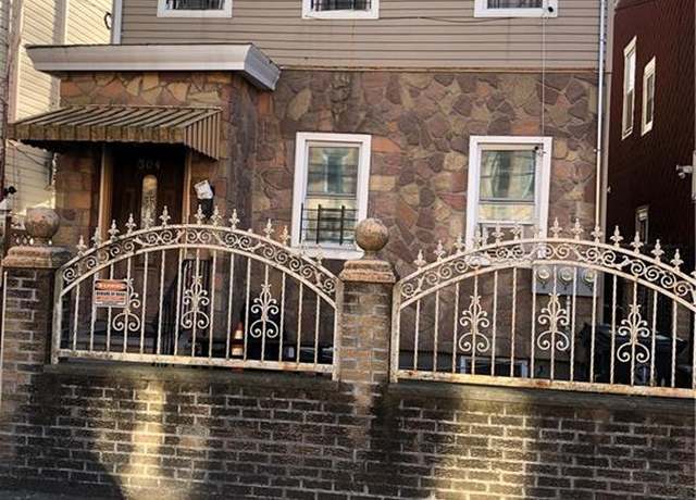 Property at 304 Grant Ave, Brooklyn, NY 11208, 6 beds, 4 baths